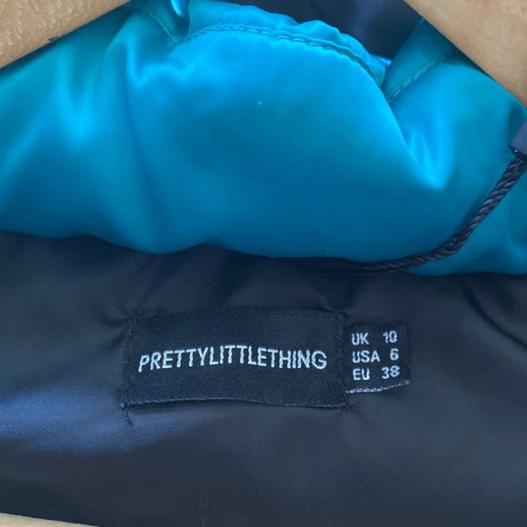 Pretty Little Things Green Satin Quilted Cuff Hem Puffer Jacket removable hood 6 - Picture 15 of 16